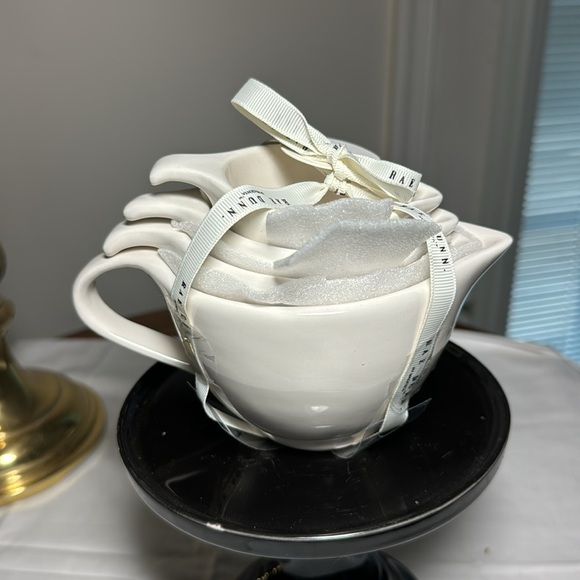 COPY - Rae Dunn measuring cups set - Picture 5 of 7